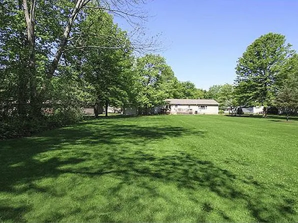 6939 Schoepf Dr, Northfield, OH 44067