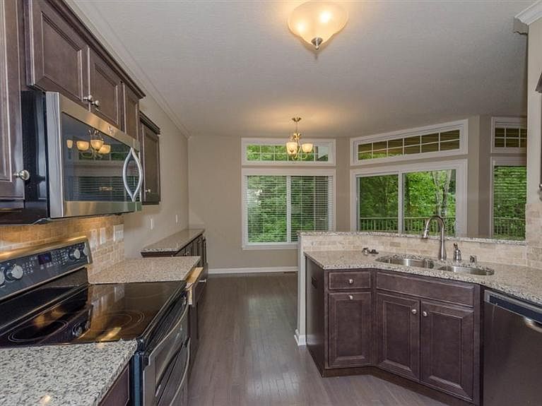 1st image of 3216 Fontaine Ct #62203