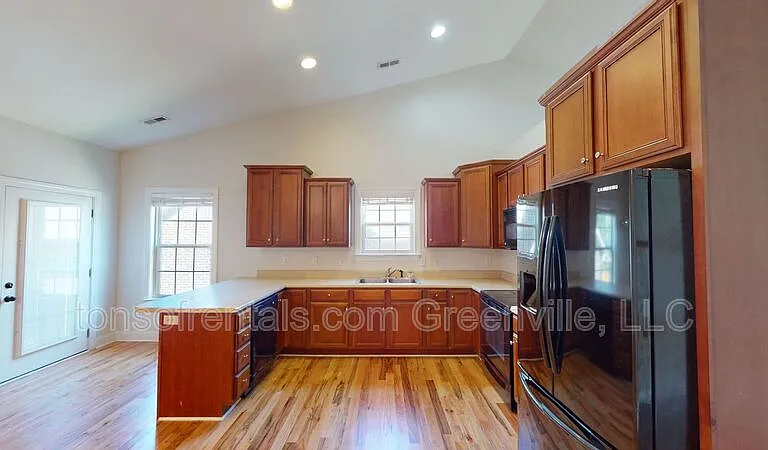 939 Squires Point — Photo 4
