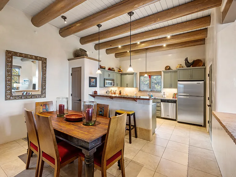 4B Lodge Cir #4B — Photo 8