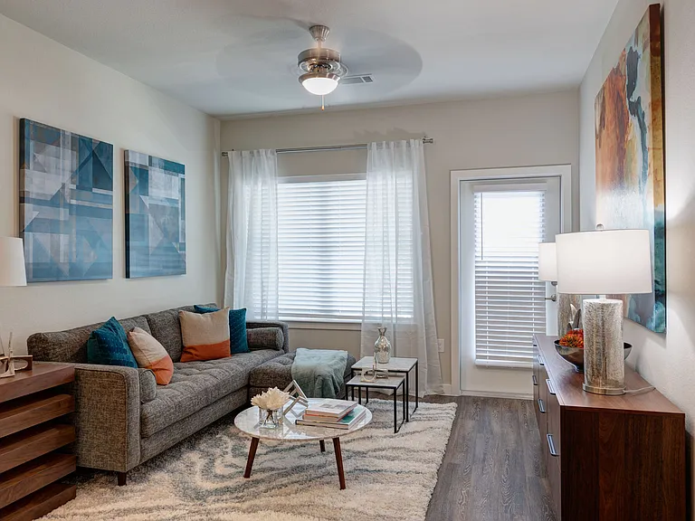 Smart Living Heights — Photo 3
