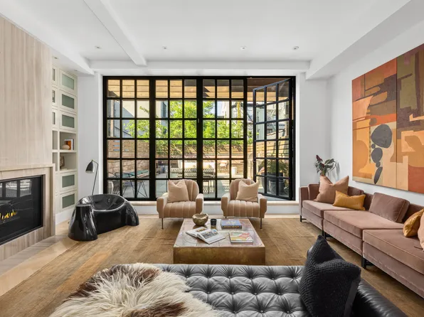 181 President Street image 1 of 19