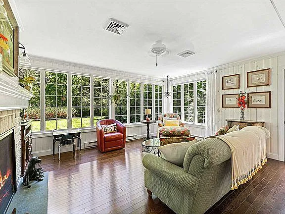 16 Mahar Dr — Photo 11