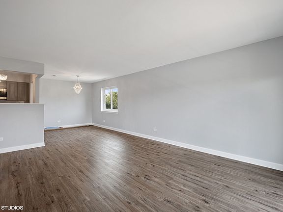 4th image of 1026 Castilian Ct APT 318