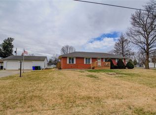 3011 Crestwood Dr, Decatur, IL 62521