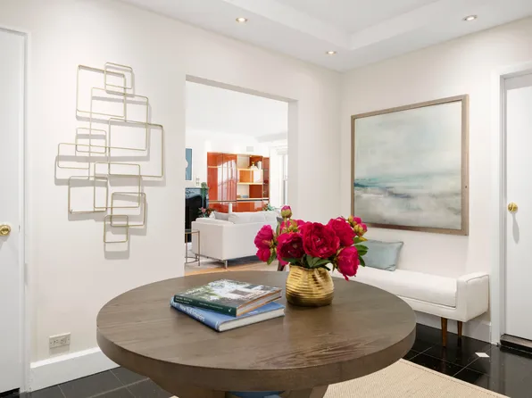 71 Park Avenue image 3 of 11