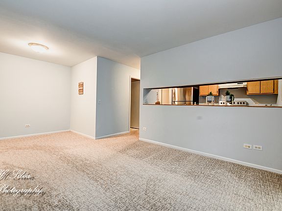 4th image of 1359 N Winslowe Dr Unit 103