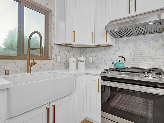 5th image of 3569 Quince St #3571