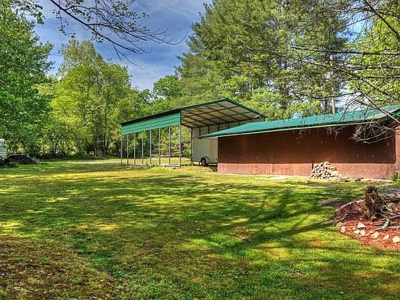23rd image of 111 Candlewood Ln