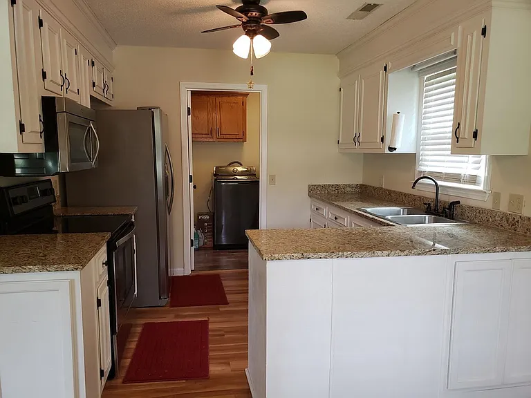 5050 Queen Chapel Rd — Photo 9