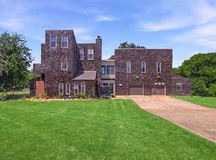 6039 Bear Creek Dr E, Fort Worth, TX 76126