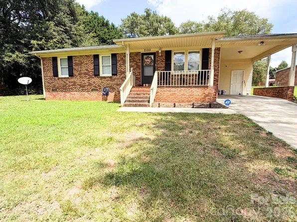 2109 Fernwood Dr, Kings Mountain, NC 28152