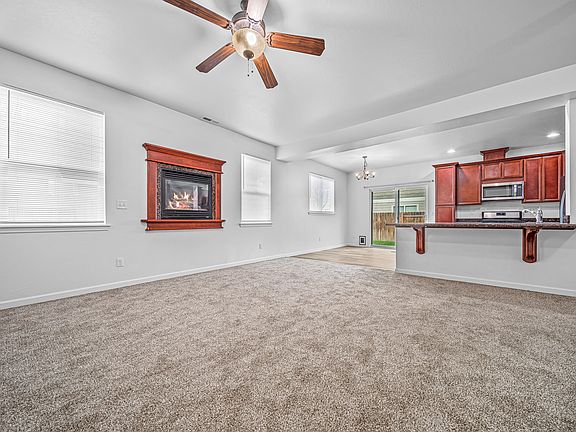 2nd image of 2356 Dahlia Way