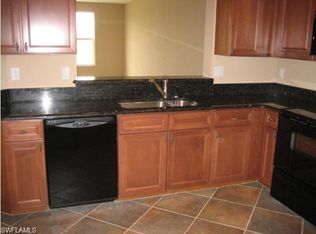 9720 Roundstone Cir, Fort Myers, FL 33967