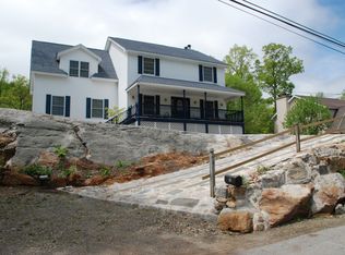 38 Cedar Ln, Highland Falls, NY 10928