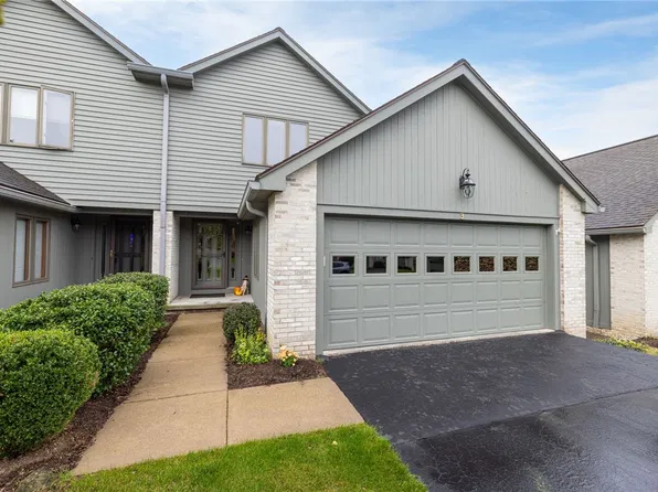 3 Woodbury Way, Fairport, NY 14450