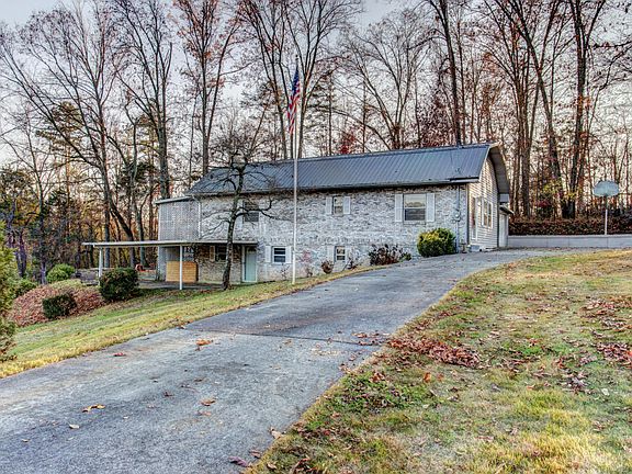 2nd image of 802 Cusick Cir