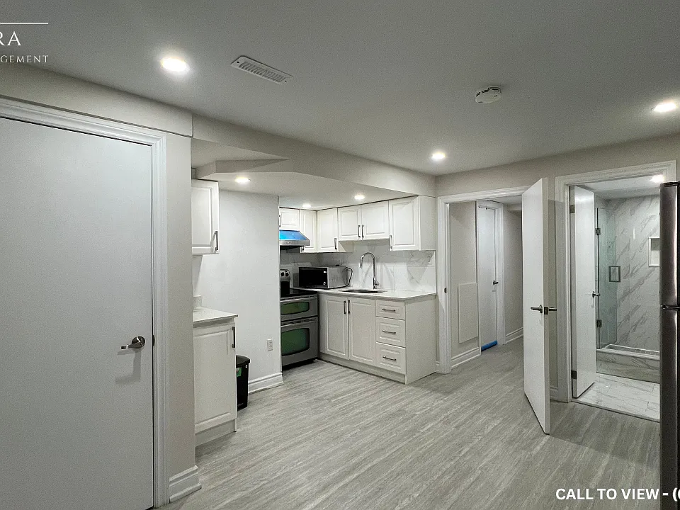 65 Bethune Blvd #2