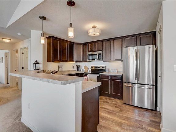 4th image of N17W26480 Meadowgrass Cir Unit C