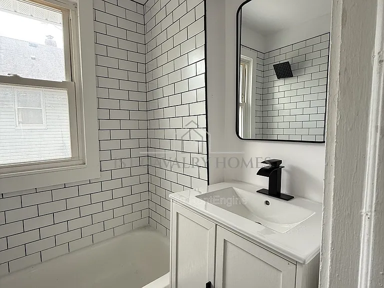 778 Ravenswood St — Photo 13