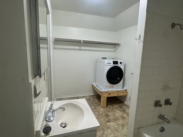 3721 Summit St #3 — Photo 7