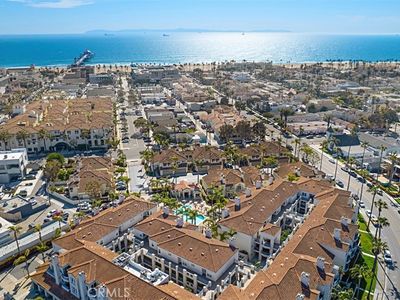 415 Townsquare Ln APT 125, Huntington Beach, CA, 92648