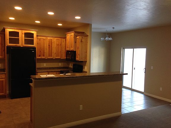 Kitchen & Dining Nook