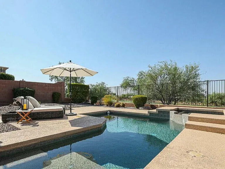 2423 W Shadow Glen Ct — Photo 13