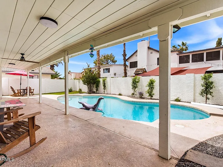 1506 E Edgewater Dr — Photo 30