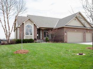 2304 N Chestnut Ct, Augusta, KS 67010