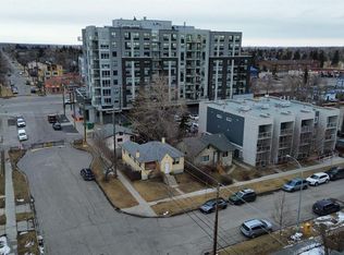 206 S 15th Ave NE, Calgary, AB T2E 1G9