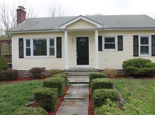 12 Hosner Mountain Rd, Hopewell Junction, NY 12533