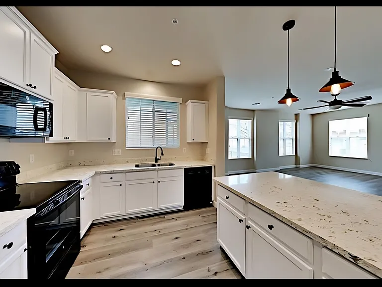 4703 E Waterman St #0 — Photo 8