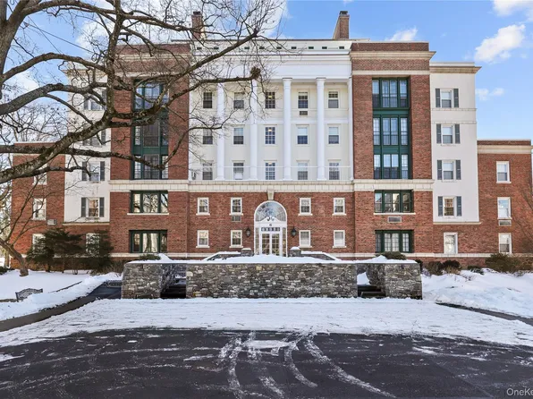 6 Brooklands #2D, Bronxville, NY 10708