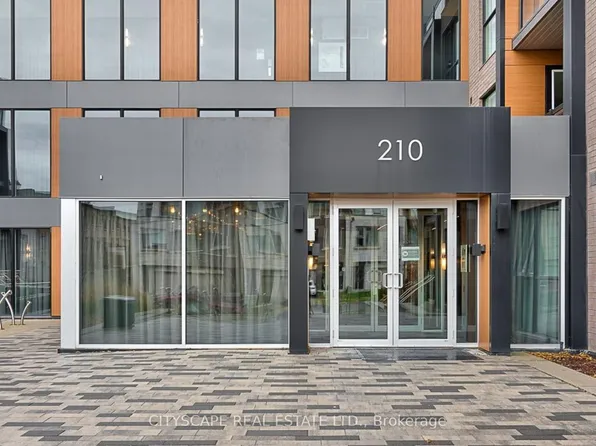 210 Sabina Dr, Oakville, ON