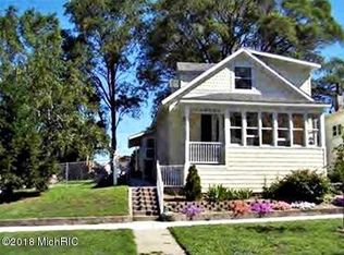 601 E Melendy St, Ludington, MI 49431