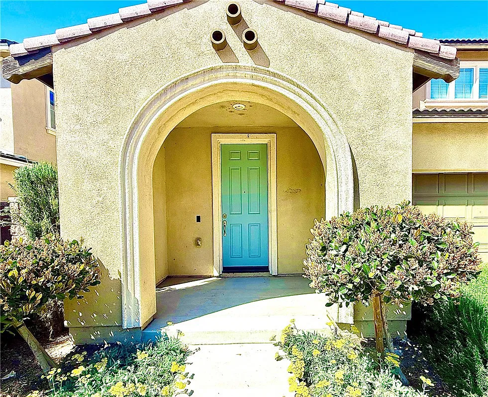 3 bed, 2.5 bath, 1794 sqft, $3,400 — Photo 3