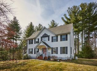 12 Tanglewood Rd, Amherst, MA 01002