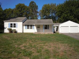 980 Bomar Ln, Greenwood, IN 46142