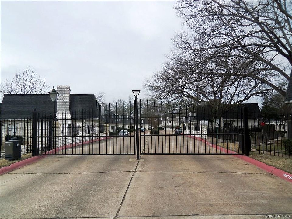 1st image of 3730 Fairfield Ave Unit 220