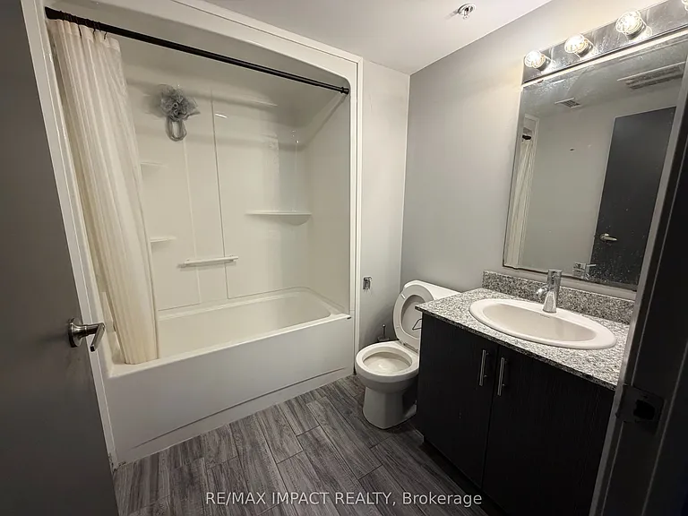 275 Larch St #B04 — Photo 6