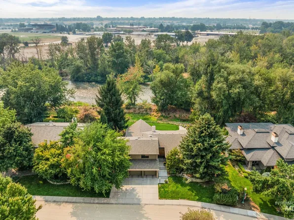 6367 W Plantation Ln, Garden City, ID 83703