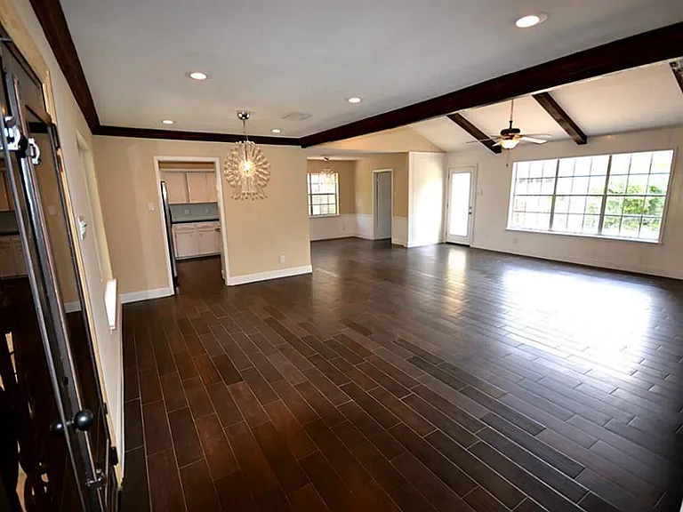 11211 Ash Creek Dr — Photo 5