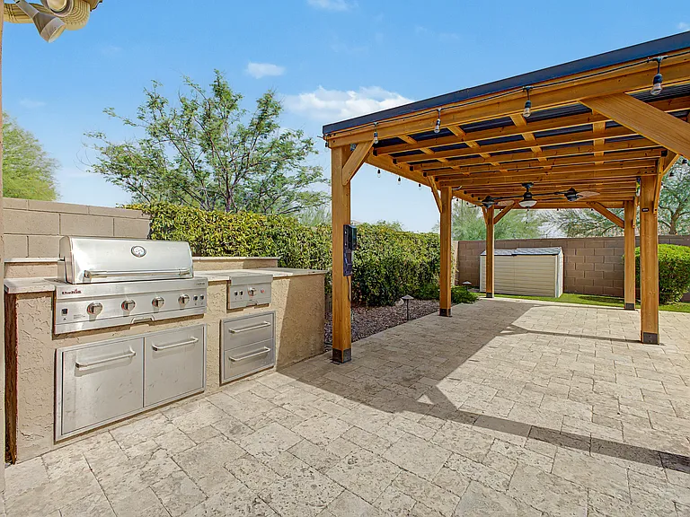 2539 W Rabjohn Rd — Photo 37