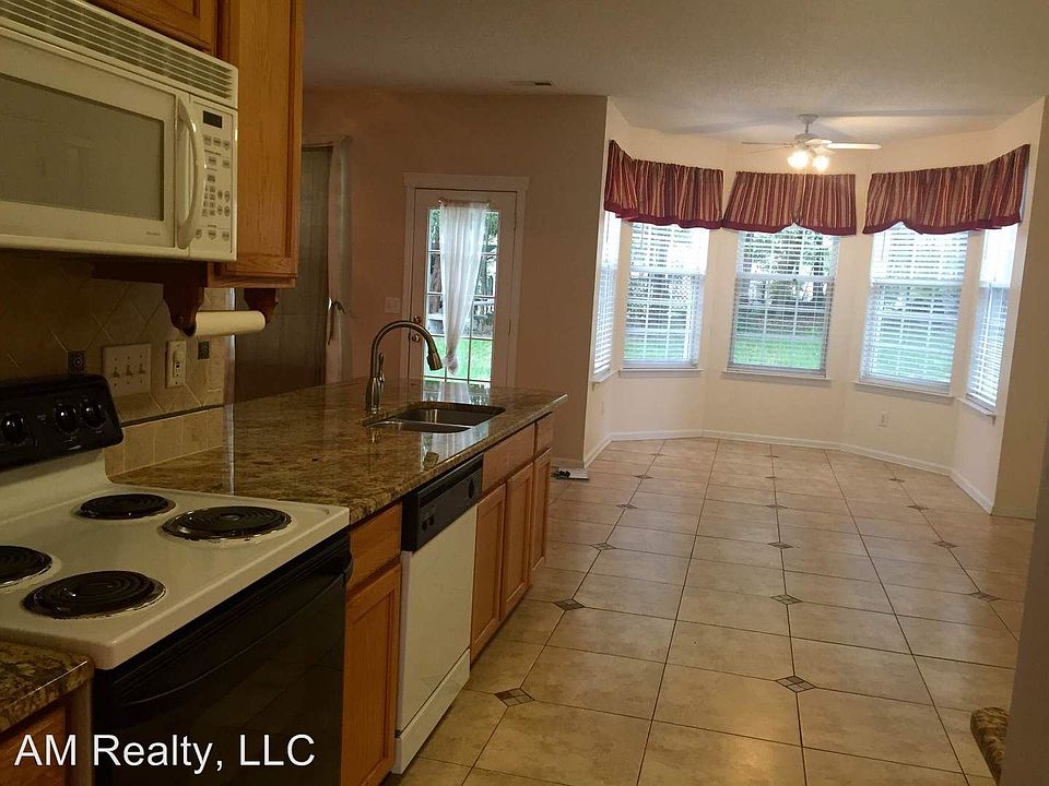 1st image of 12126 Mountainside Ln