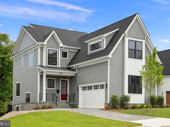 1711 Monroe St, Arlington, VA 22207