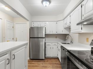4975 Washington St #218, West Roxbury, MA 02132