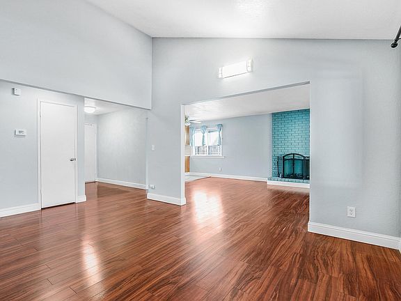 4th image of 3319 Serpentine Dr
