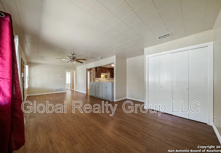 400 Mitchell Ave — Photo 18