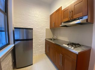 3 Horatio St APT 2R, New York, NY 10014